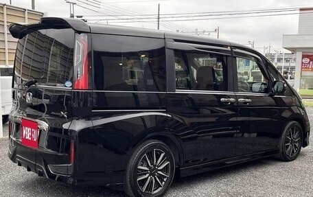 Honda Stepwgn IV, 2017 год, 1 530 000 рублей, 2 фотография