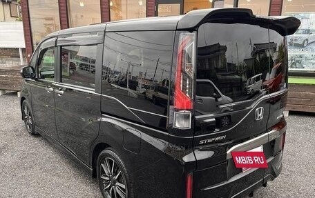 Honda Stepwgn IV, 2017 год, 1 530 000 рублей, 3 фотография