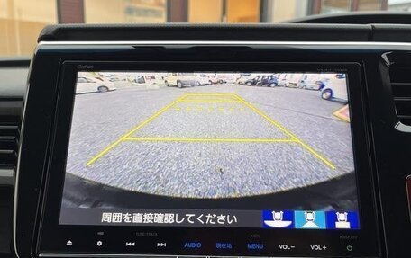 Honda Stepwgn IV, 2017 год, 1 530 000 рублей, 14 фотография