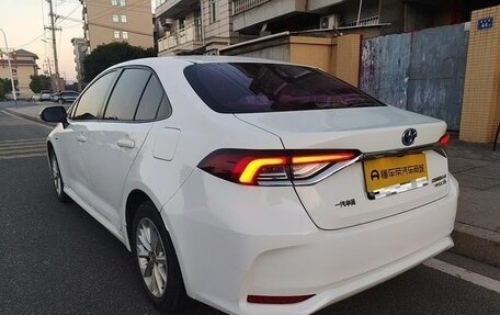 Toyota Corolla, 2021 год, 1 350 000 рублей, 6 фотография