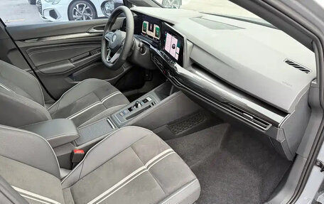 Volkswagen Golf VIII, 2022 год, 1 500 000 рублей, 16 фотография