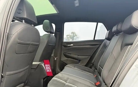 Volkswagen Golf VIII, 2022 год, 1 500 000 рублей, 14 фотография