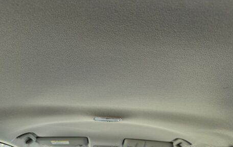 Honda Insight II рестайлинг, 2012 год, 1 170 000 рублей, 20 фотография