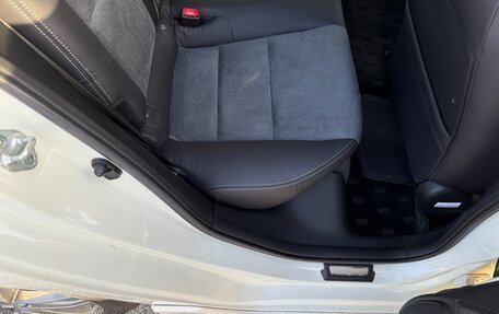 Honda Insight II рестайлинг, 2012 год, 1 170 000 рублей, 24 фотография