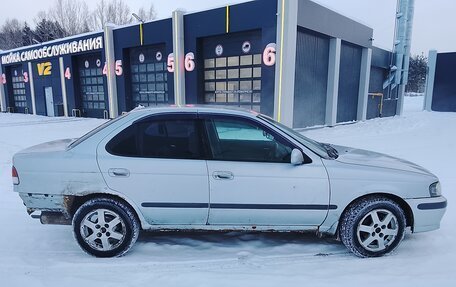 Nissan Sunny B15, 2000 год, 180 000 рублей, 2 фотография