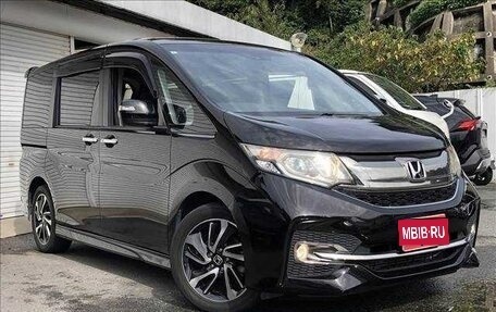 Honda Stepwgn IV, 2017 год, 1 590 000 рублей, 1 фотография