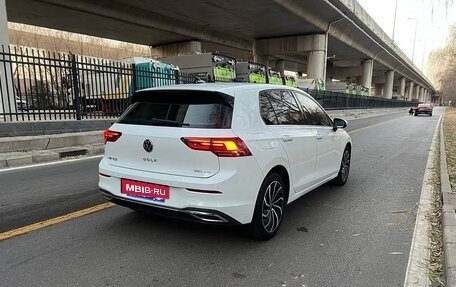 Volkswagen Golf VIII, 2024 год, 1 800 325 рублей, 6 фотография