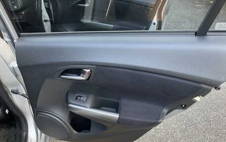 Honda Insight II рестайлинг, 2014 год, 740 000 рублей, 9 фотография