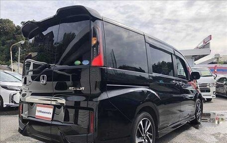 Honda Stepwgn IV, 2017 год, 1 590 000 рублей, 4 фотография