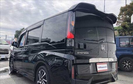 Honda Stepwgn IV, 2017 год, 1 590 000 рублей, 6 фотография