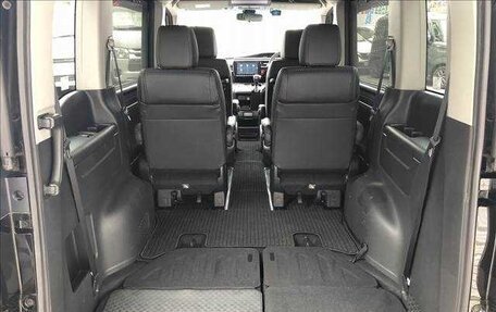 Honda Stepwgn IV, 2017 год, 1 590 000 рублей, 14 фотография