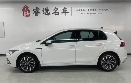 Volkswagen Golf VIII, 2024 год, 1 900 325 рублей, 3 фотография