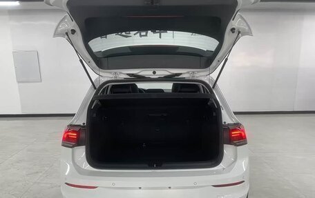 Volkswagen Golf VIII, 2024 год, 1 900 325 рублей, 6 фотография