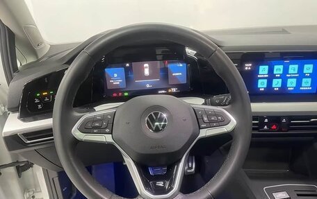 Volkswagen Golf VIII, 2024 год, 1 900 325 рублей, 8 фотография