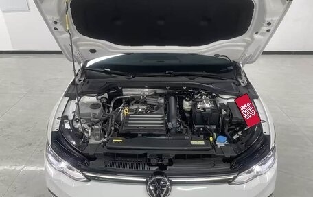 Volkswagen Golf VIII, 2024 год, 1 900 325 рублей, 16 фотография