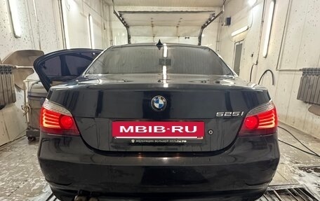 BMW 5 серия, 2003 год, 1 300 000 рублей, 4 фотография