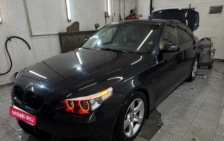 BMW 5 серия, 2003 год, 1 300 000 рублей, 3 фотография