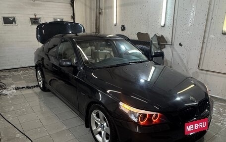 BMW 5 серия, 2003 год, 1 300 000 рублей, 7 фотография