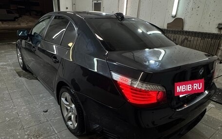 BMW 5 серия, 2003 год, 1 300 000 рублей, 10 фотография