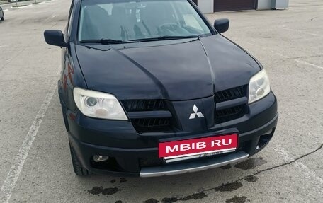 Mitsubishi Outlander III рестайлинг 3, 2006 год, 650 000 рублей, 2 фотография