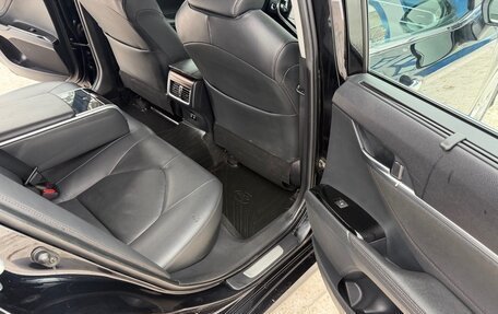 Toyota Camry, 2019 год, 1 850 000 рублей, 14 фотография