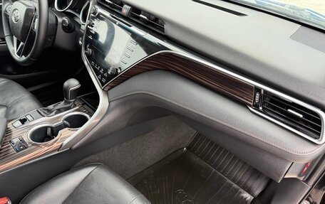 Toyota Camry, 2019 год, 1 850 000 рублей, 11 фотография