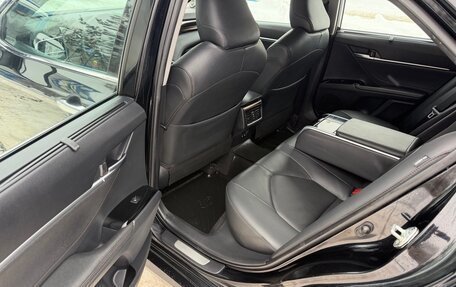 Toyota Camry, 2019 год, 1 850 000 рублей, 13 фотография