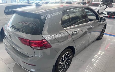 Volkswagen Golf VIII, 2024 год, 1 950 325 рублей, 6 фотография