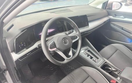 Volkswagen Golf VIII, 2024 год, 1 950 325 рублей, 9 фотография