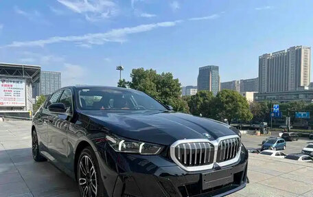 BMW 5 серия, 2026 год, 8 500 000 рублей, 2 фотография