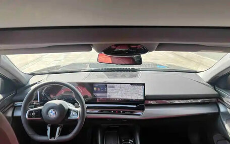 BMW 5 серия, 2026 год, 8 500 000 рублей, 10 фотография