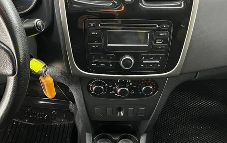 Renault Logan II, 2015 год, 497 000 рублей, 15 фотография