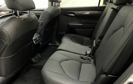 Toyota Highlander, 2025 год, 5 650 000 рублей, 15 фотография