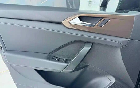 Volkswagen Tharu, 2021 год, 1 400 000 рублей, 11 фотография