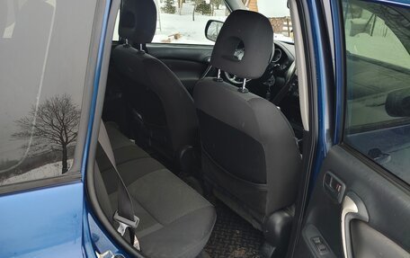 Toyota RAV4, 2004 год, 625 000 рублей, 8 фотография