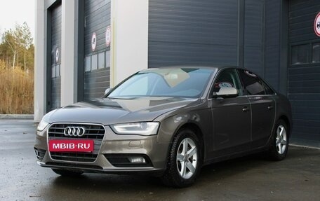 Audi A4, 2013 год, 1 000 000 рублей, 2 фотография