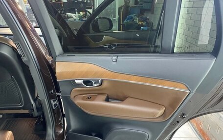 Volvo XC90 II рестайлинг, 2019 год, 3 400 000 рублей, 14 фотография