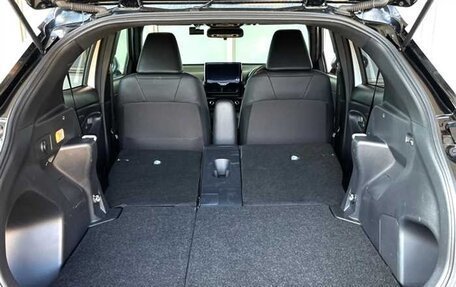 Toyota Yaris Cross, 2025 год, 1 450 000 рублей, 11 фотография