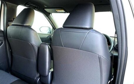 Toyota Yaris Cross, 2025 год, 1 450 000 рублей, 9 фотография