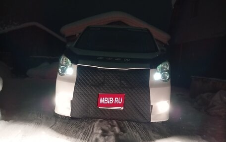 Toyota Noah III, 2013 год, 1 800 000 рублей, 1 фотография