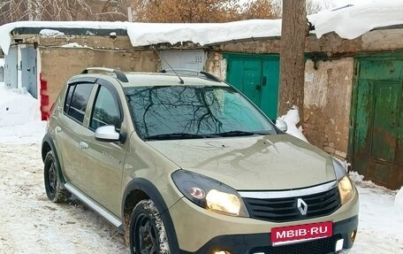 Renault Sandero I, 2013 год, 850 000 рублей, 1 фотография
