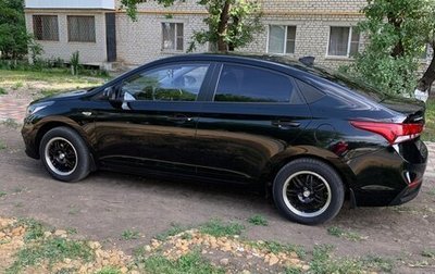 Hyundai Solaris II рестайлинг, 2017 год, 1 300 000 рублей, 1 фотография