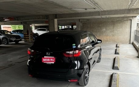 Honda Fit, 2020 год, 1 250 000 рублей, 6 фотография