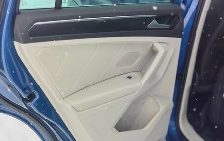 Volkswagen Tiguan II, 2020 год, 3 138 000 рублей, 13 фотография