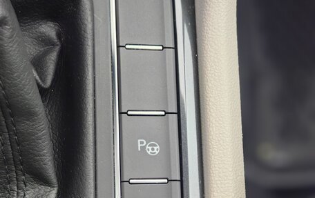 Volkswagen Tiguan II, 2020 год, 3 138 000 рублей, 17 фотография