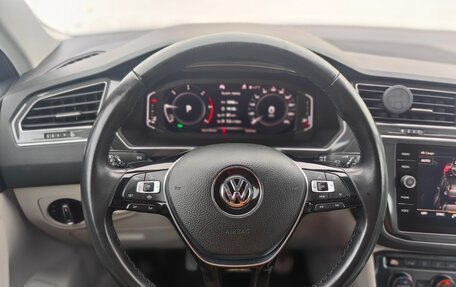 Volkswagen Tiguan II, 2020 год, 3 138 000 рублей, 16 фотография