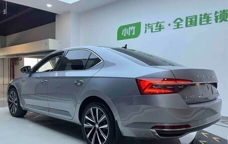 Skoda Superb III рестайлинг, 2022 год, 2 140 000 рублей, 4 фотография