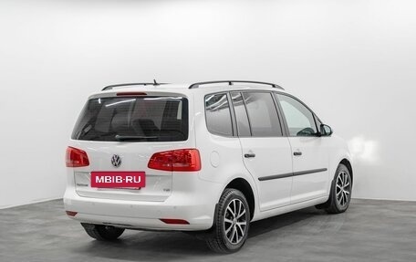 Volkswagen Touran III, 2012 год, 980 000 рублей, 3 фотография