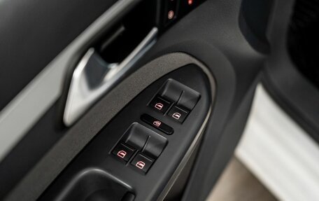 Volkswagen Touran III, 2012 год, 980 000 рублей, 16 фотография