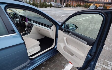 Volkswagen Passat B8 рестайлинг, 2018 год, 1 830 000 рублей, 13 фотография